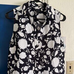 Ann Taylor Black & White Floral Tank New without Tags